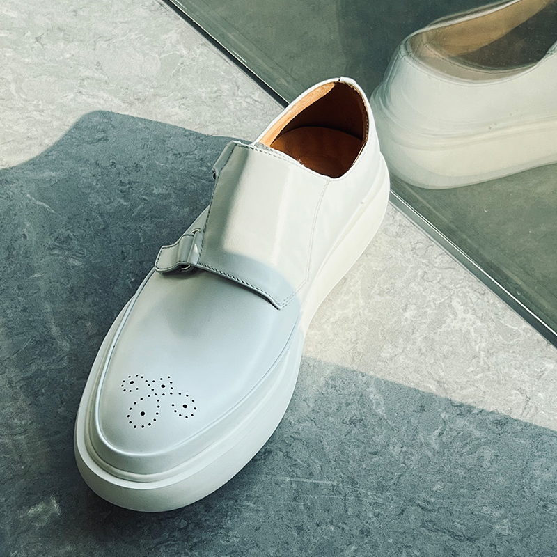 Minimalistyczne męskie mokasyn – Monk Strap Shoe recenzja i cena